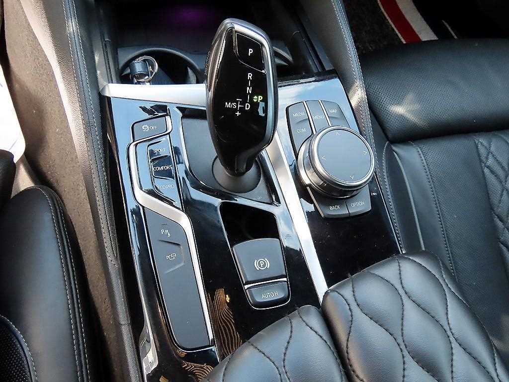 BMW 5 Series - Vista 11