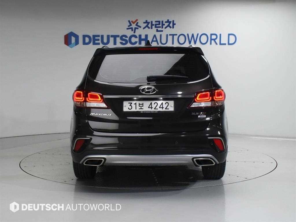 HYUNDAI Maxcruz - Vista 4