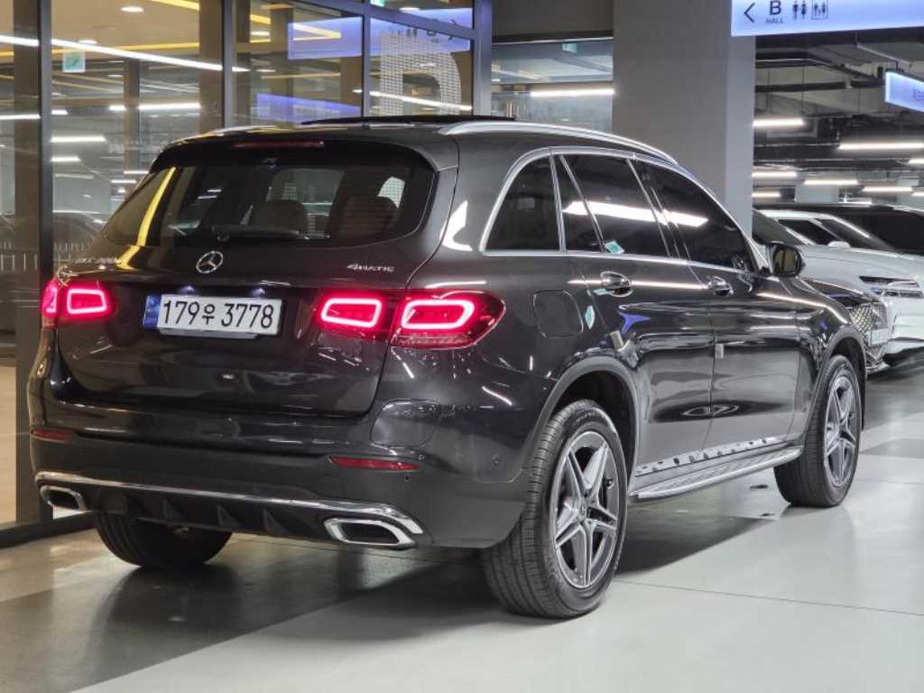Mercedes Benz GLC Class - Vista 2