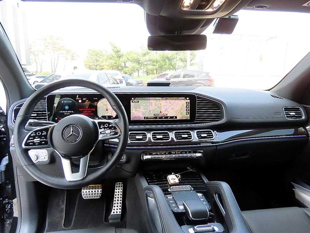 Mercedes Benz GLE Class - Vista 7