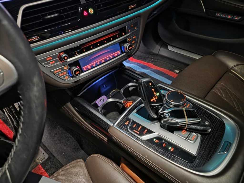BMW 7 Series - Vista 9