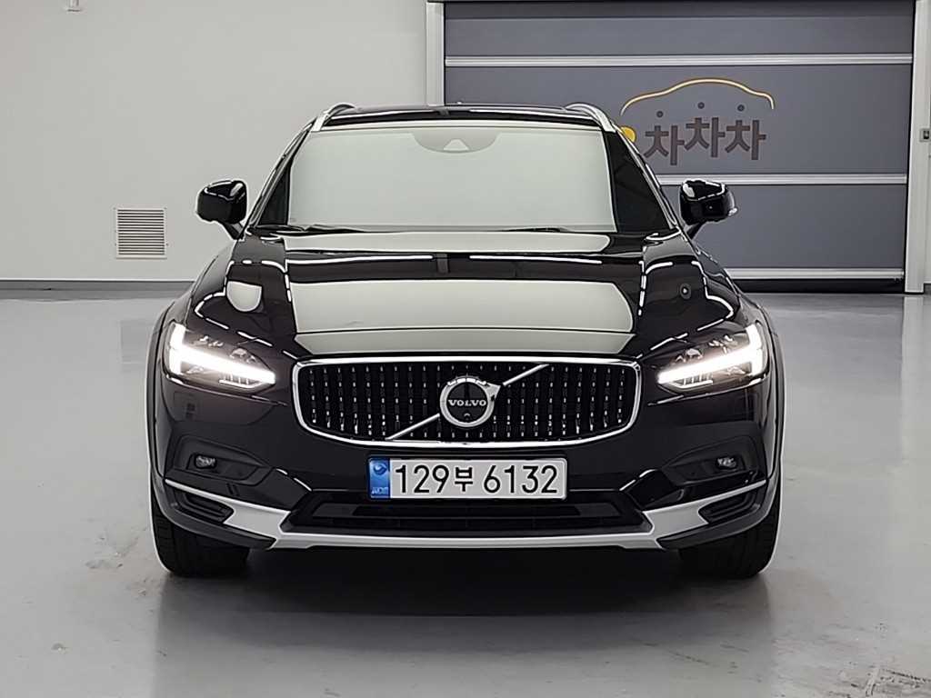 Volvo V90 2021 Negro - Importación desde Corea - HF Imports Iquique - Foto 1