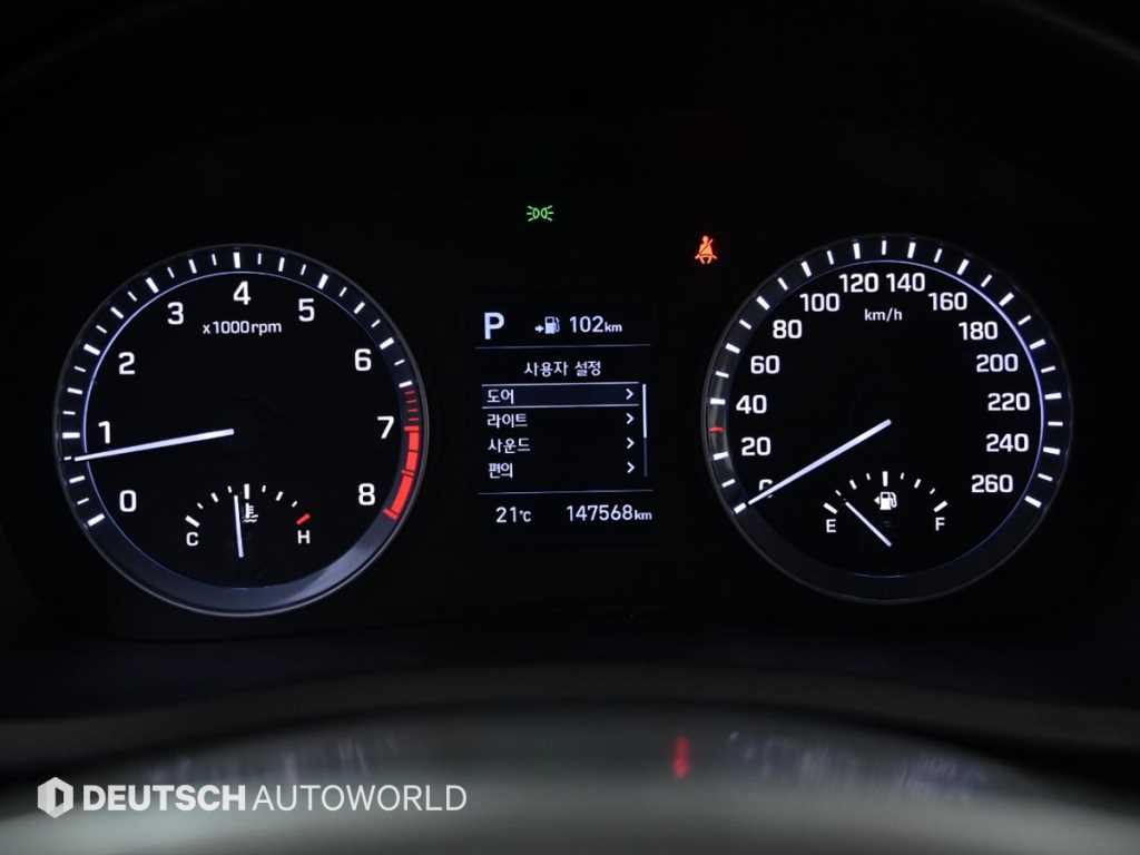 HYUNDAI Sonata - Vista 8
