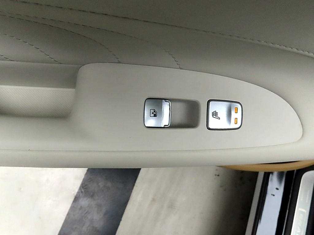 HYUNDAI Grandeur - Vista 12