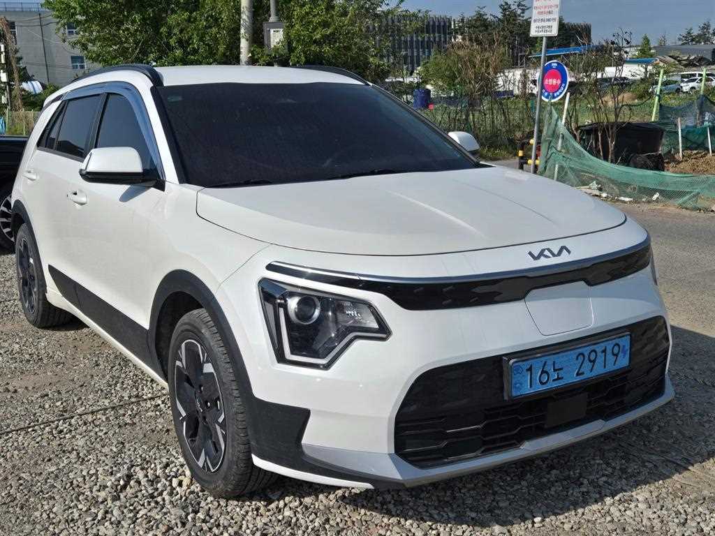 KIA Niro 2023 Blanco - Importación desde Corea - HF Imports Iquique - Foto 1