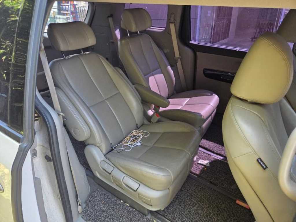 KIA Carnival - Vista 6