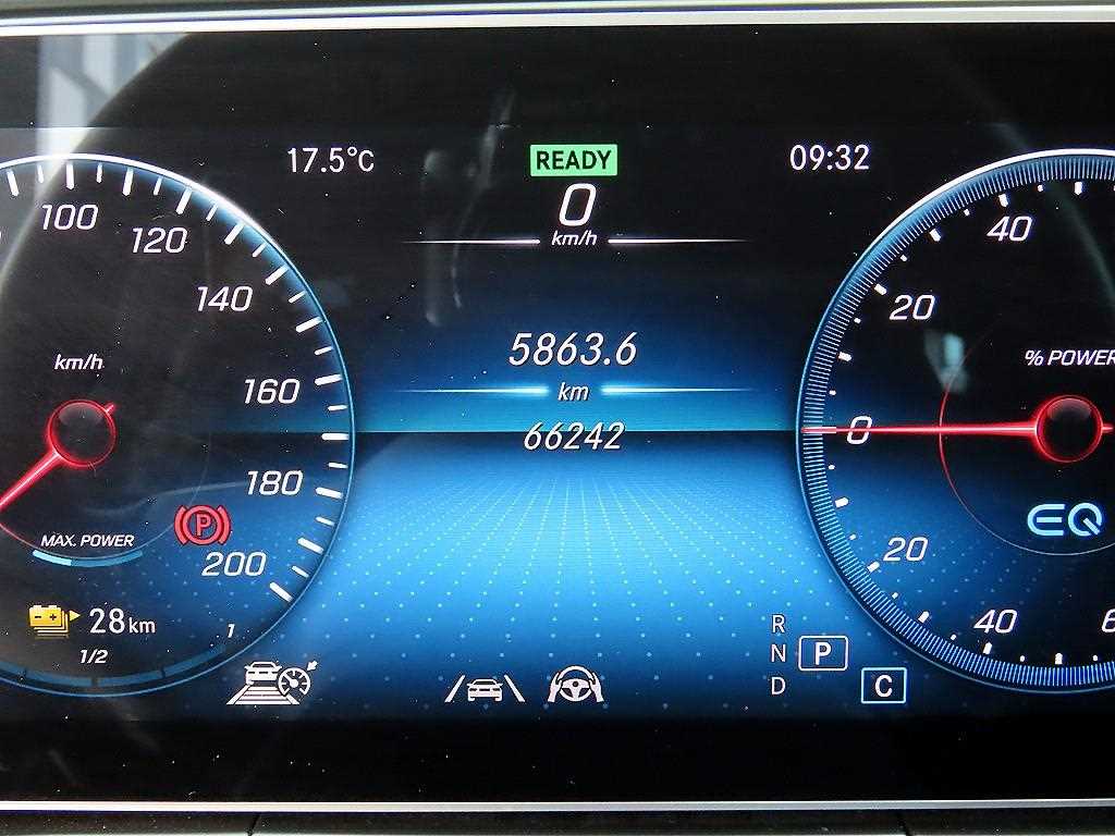 Mercedes Benz EQC - Vista 9