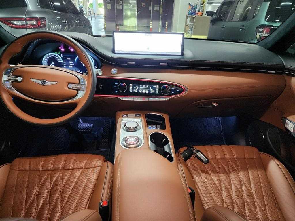 Genesis GV70 - Vista 5