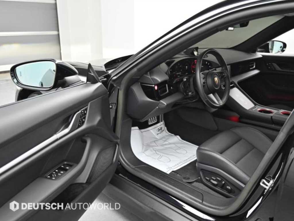 Porsche Taycan - Vista 11