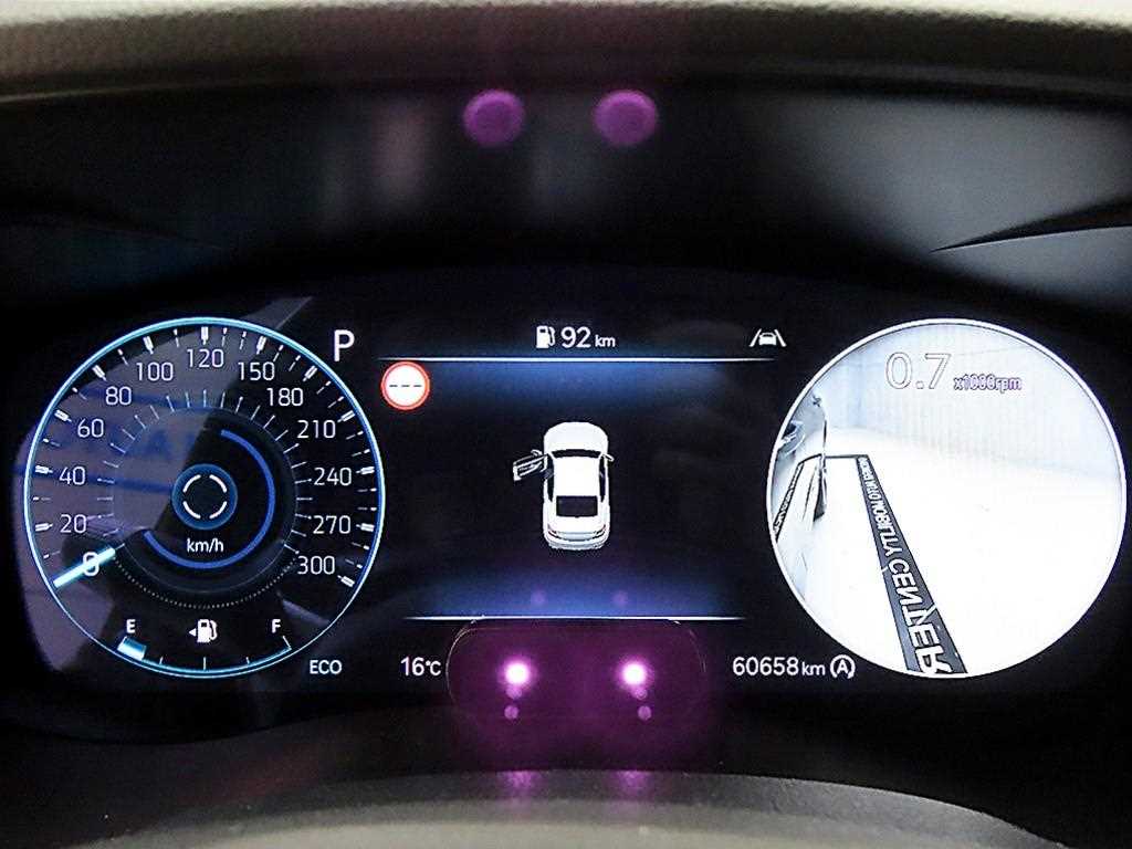 Genesis G70 - Vista 8