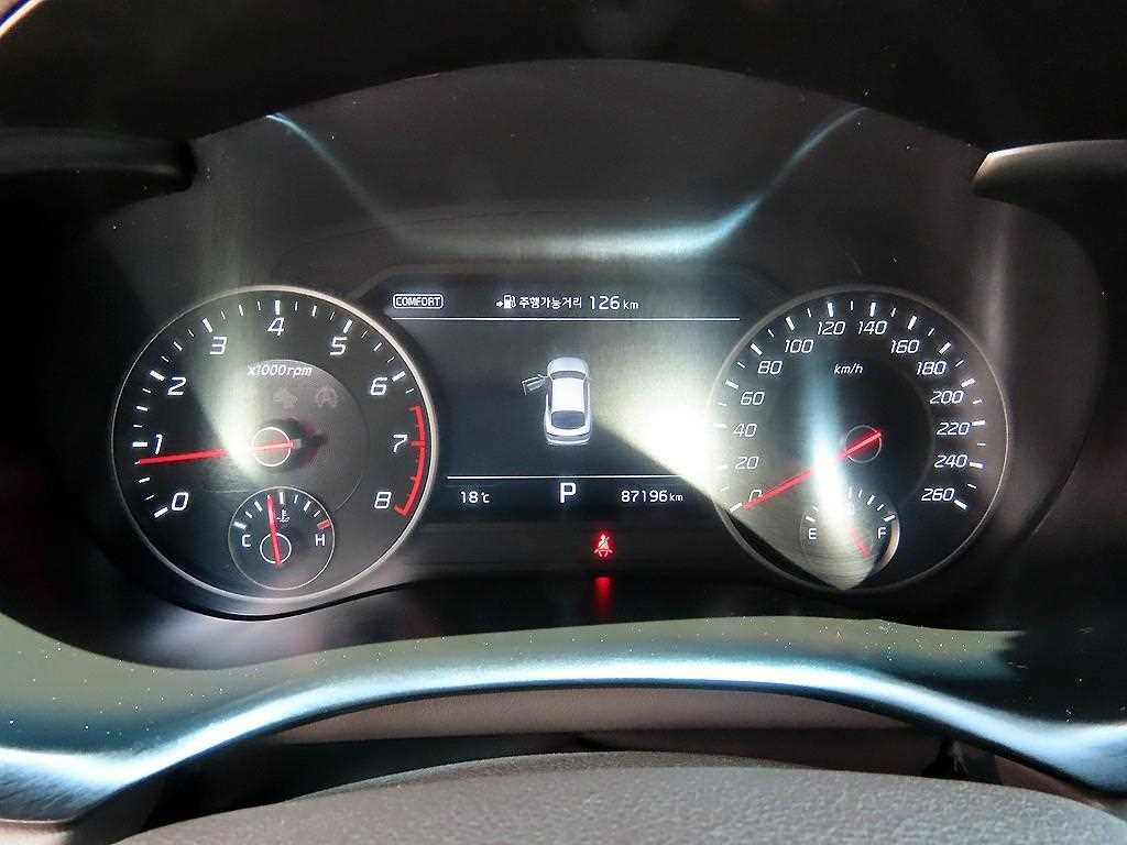 KIA Stinger - Vista 9