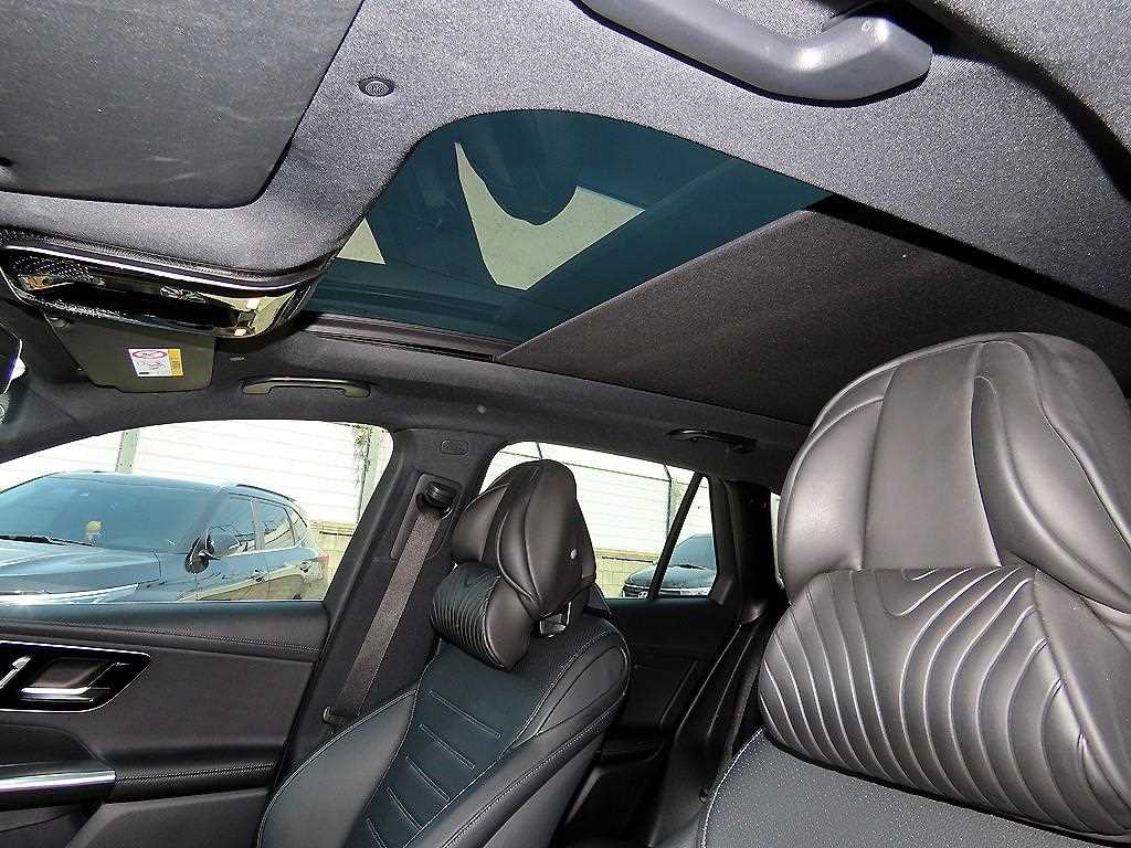 Mercedes Benz GLC Class 2023 Negro - Importación desde Corea - HF Imports Iquique - Foto 16