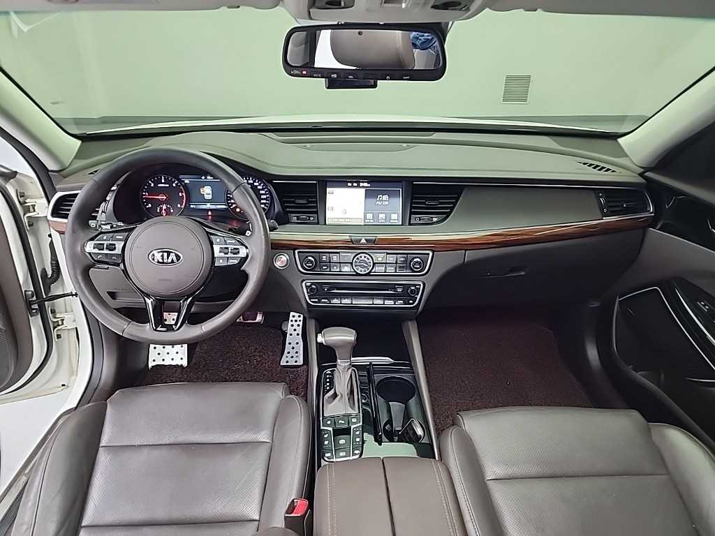 KIA K7 - Vista 7