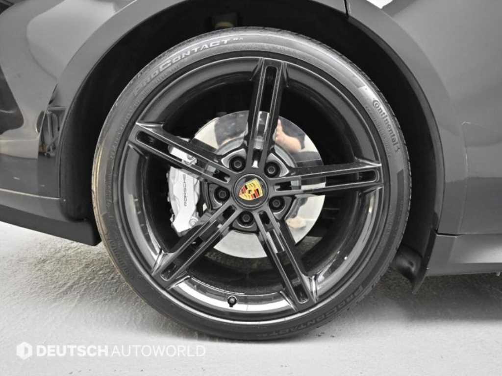Porsche Taycan - Vista 5