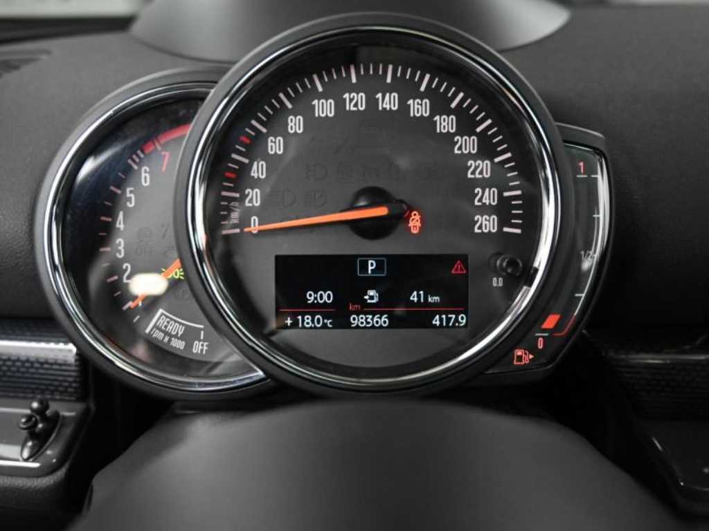 Mini Clubman - Vista 8