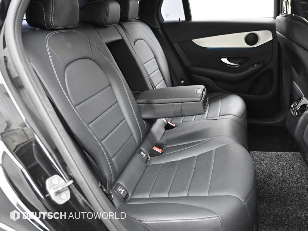 Mercedes Benz GLC Class - Vista 12