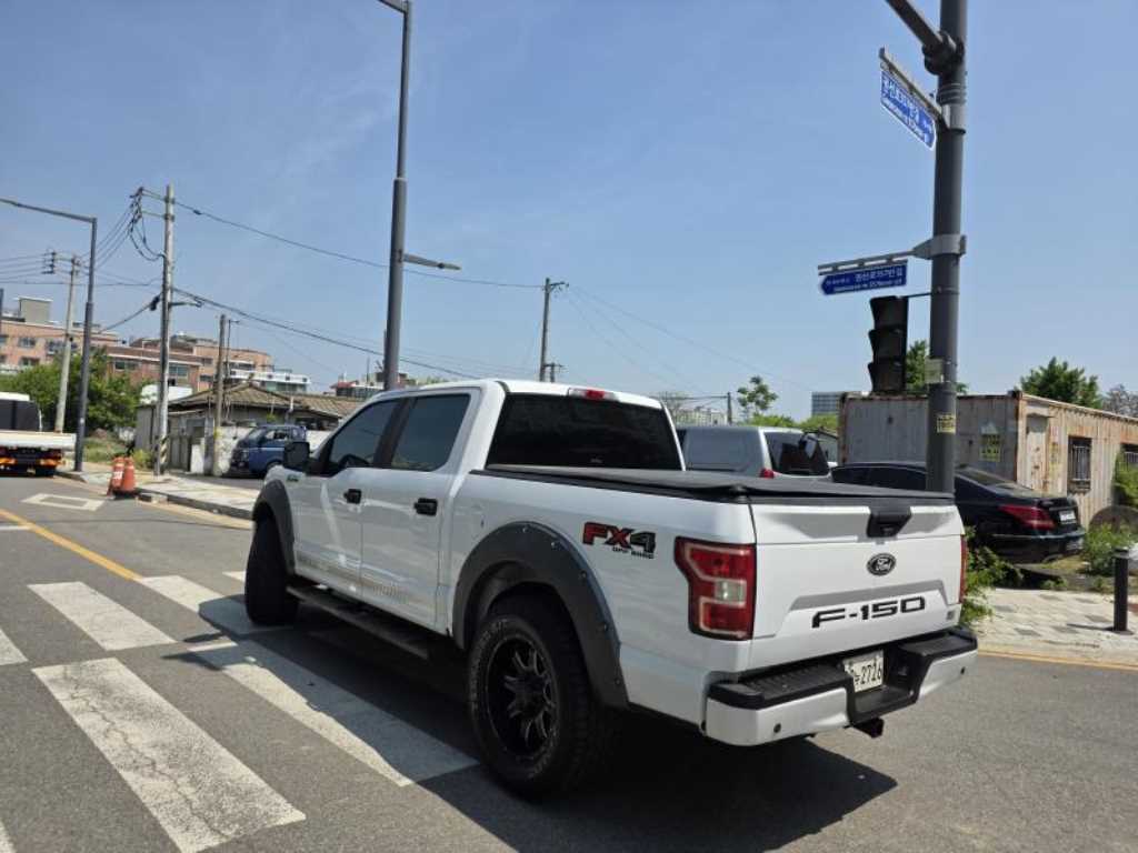 Ford F-Series - Vista 5