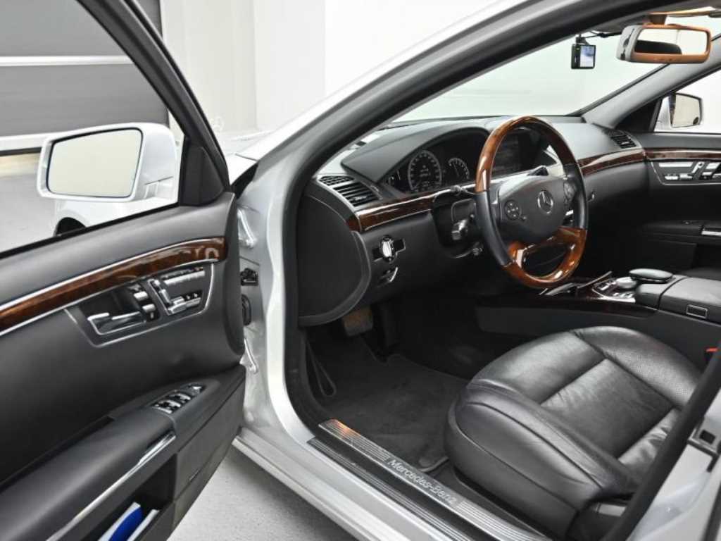 Mercedes Benz S Class - Vista 11