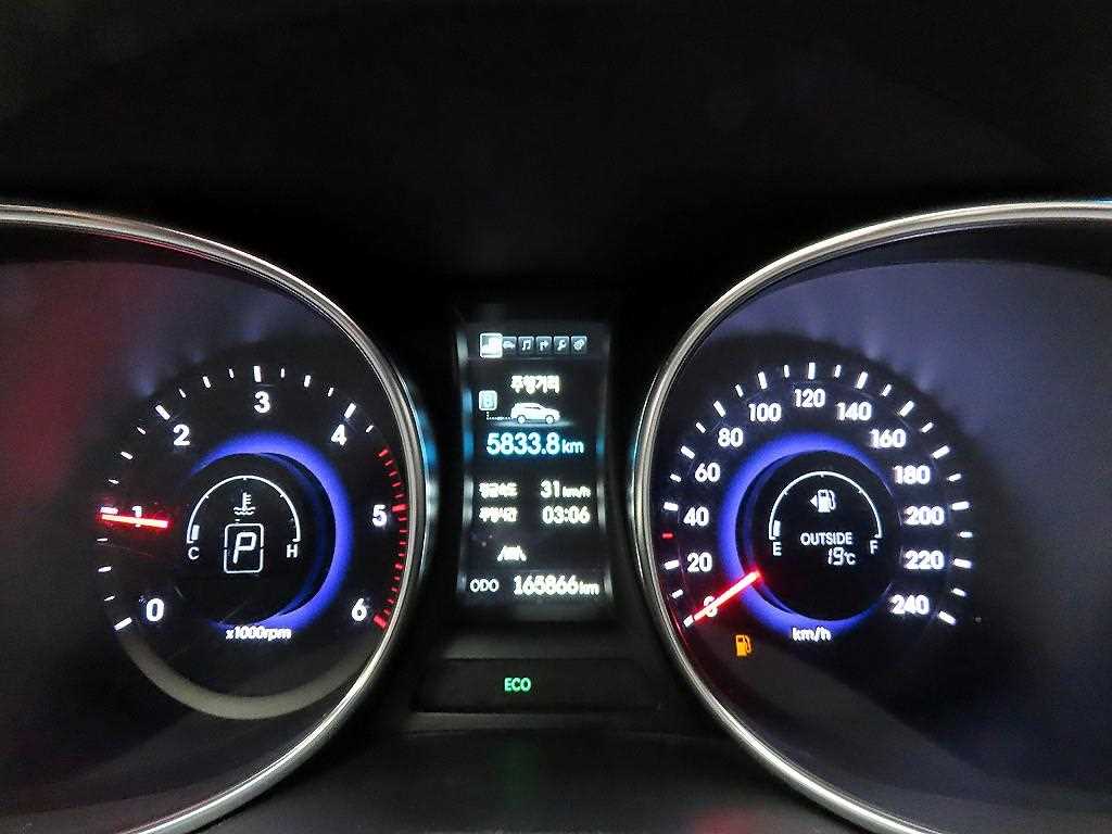 HYUNDAI Santa Fe - Vista 6