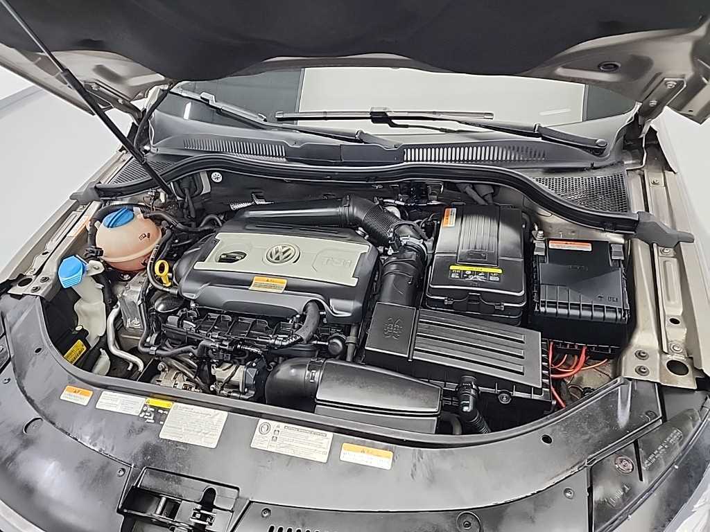 Volkswagen CC - Vista 5