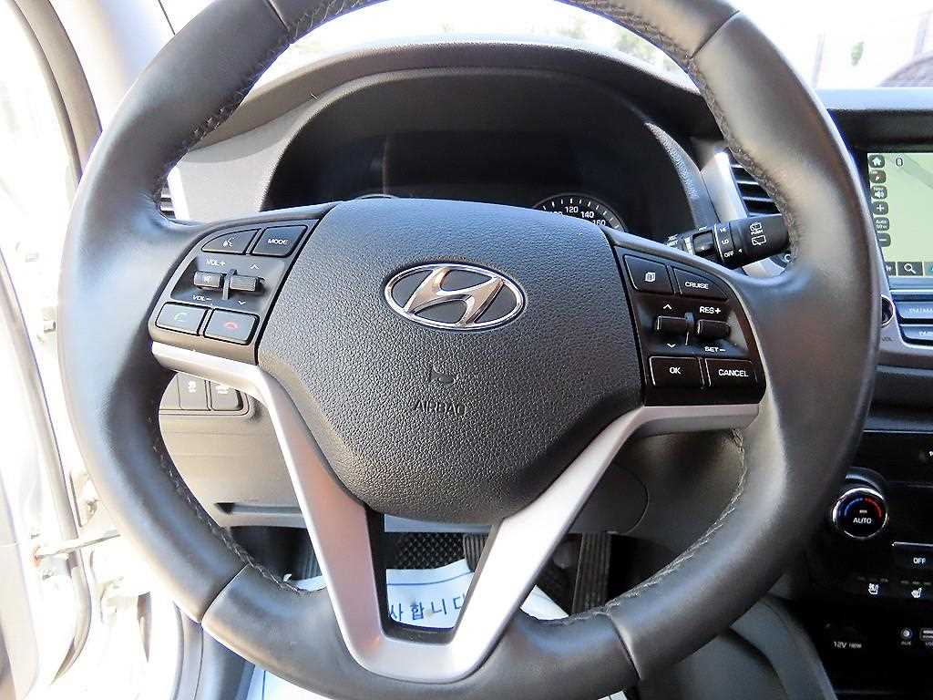 HYUNDAI Tucson - Vista 8