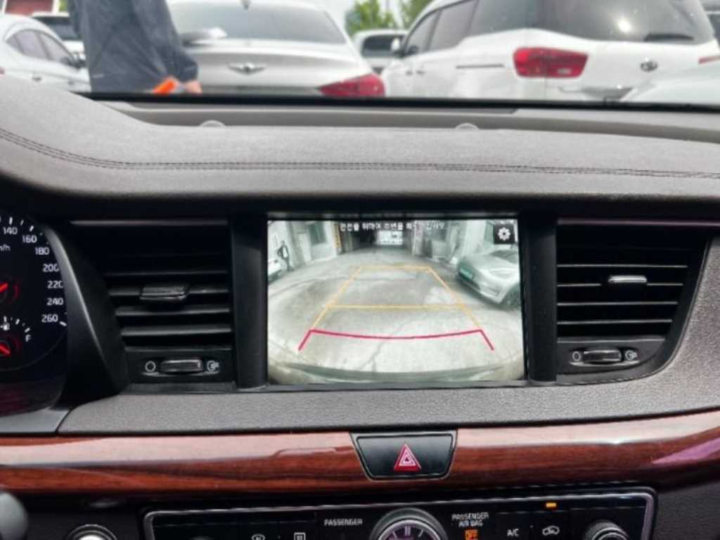 KIA K7 - Vista 9