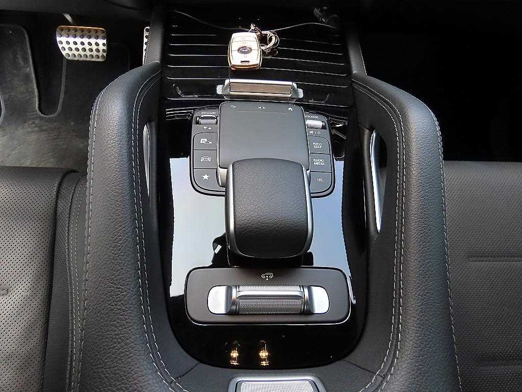 Mercedes Benz GLE Class - Vista 12