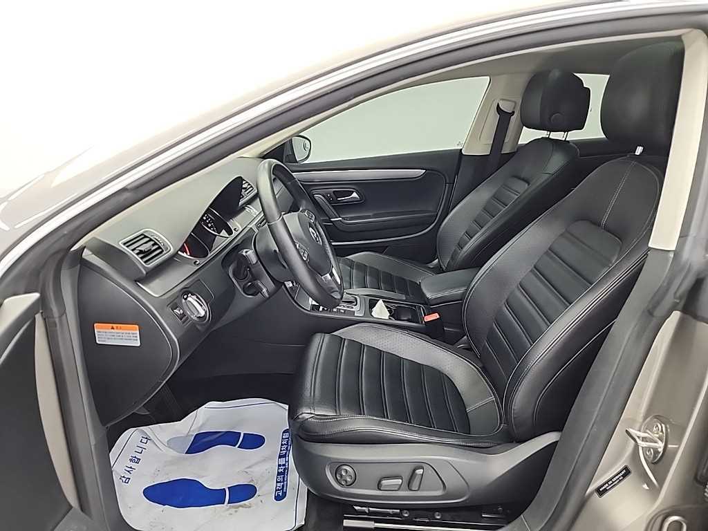 Volkswagen CC - Vista 11
