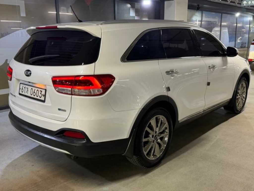 KIA Sorento - Vista 4