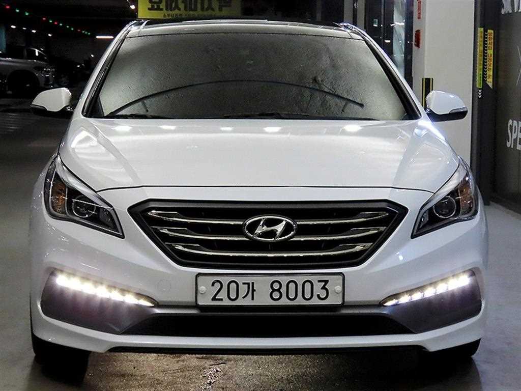 HYUNDAI Sonata - Vista 2