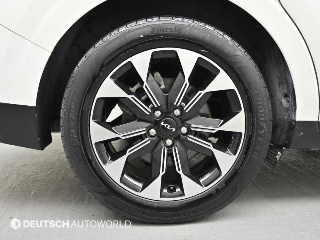 KIA Carnival - Vista 5