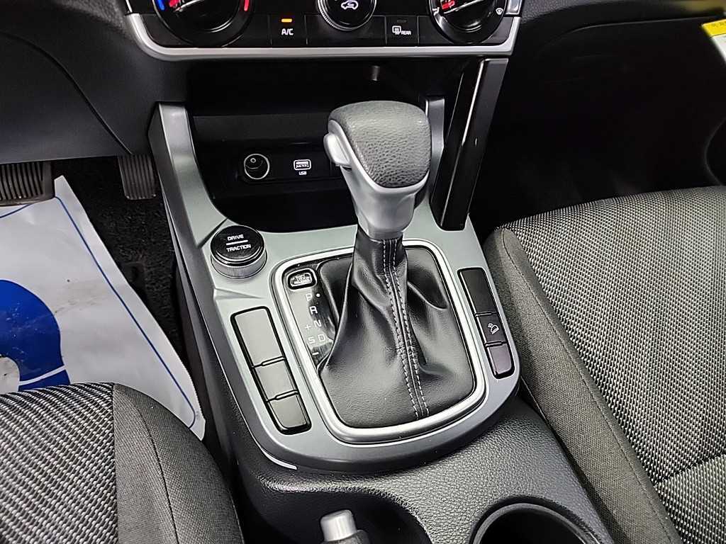 KIA Seltos - Vista 8