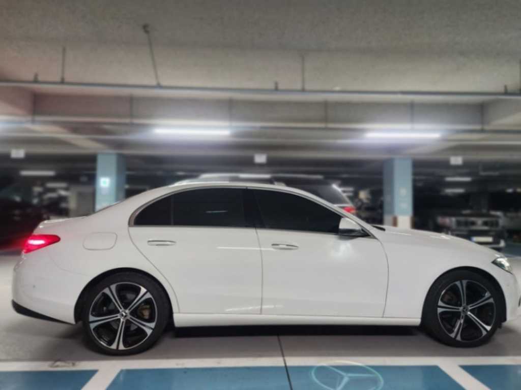 Mercedes Benz C Class - Vista 4
