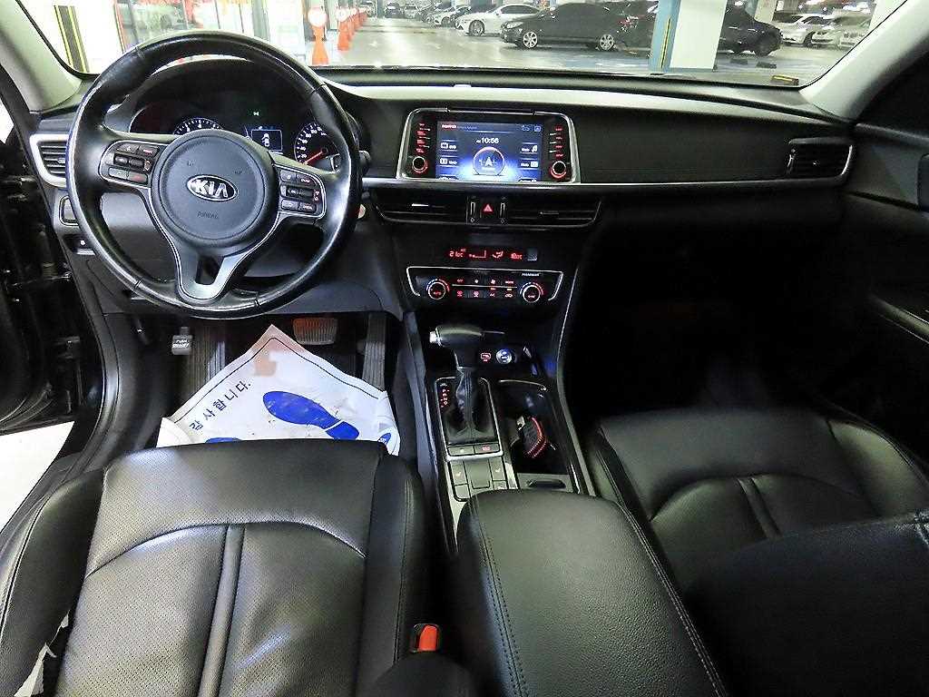 KIA K5 - Vista 10