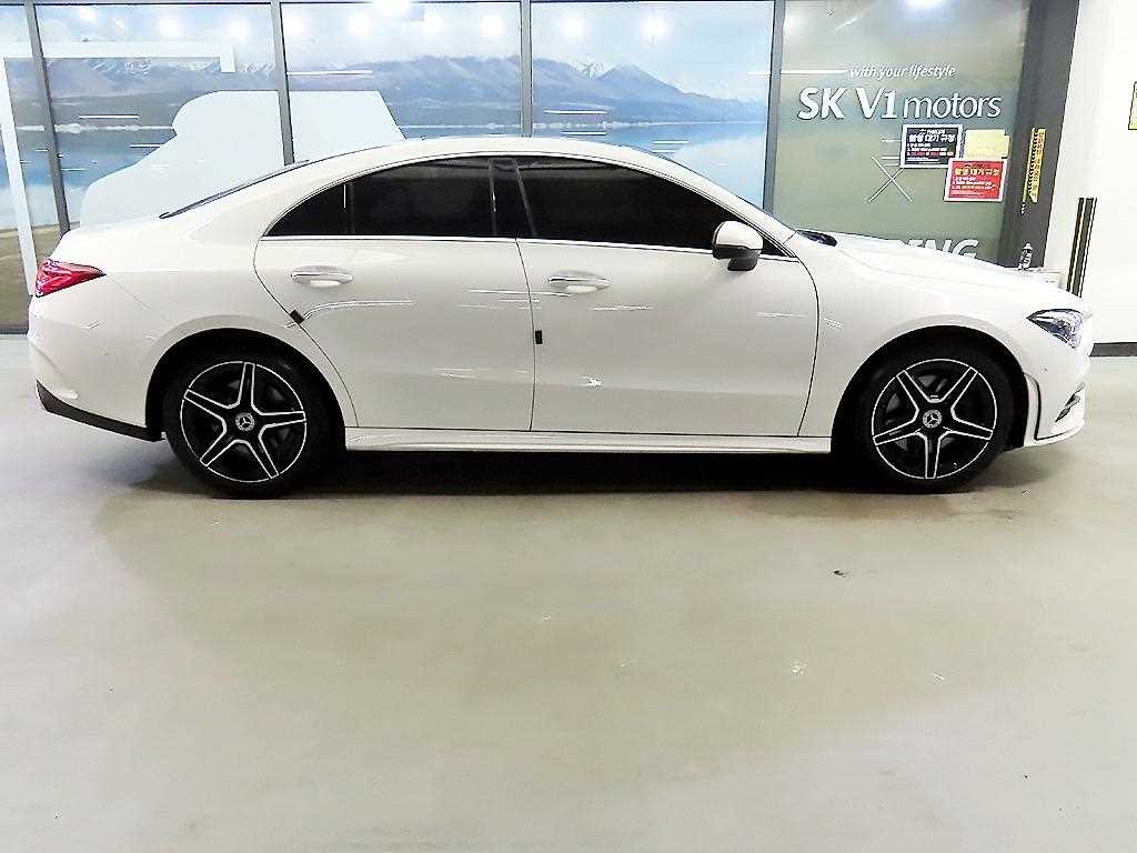 Mercedes Benz CLA Class - Vista 3