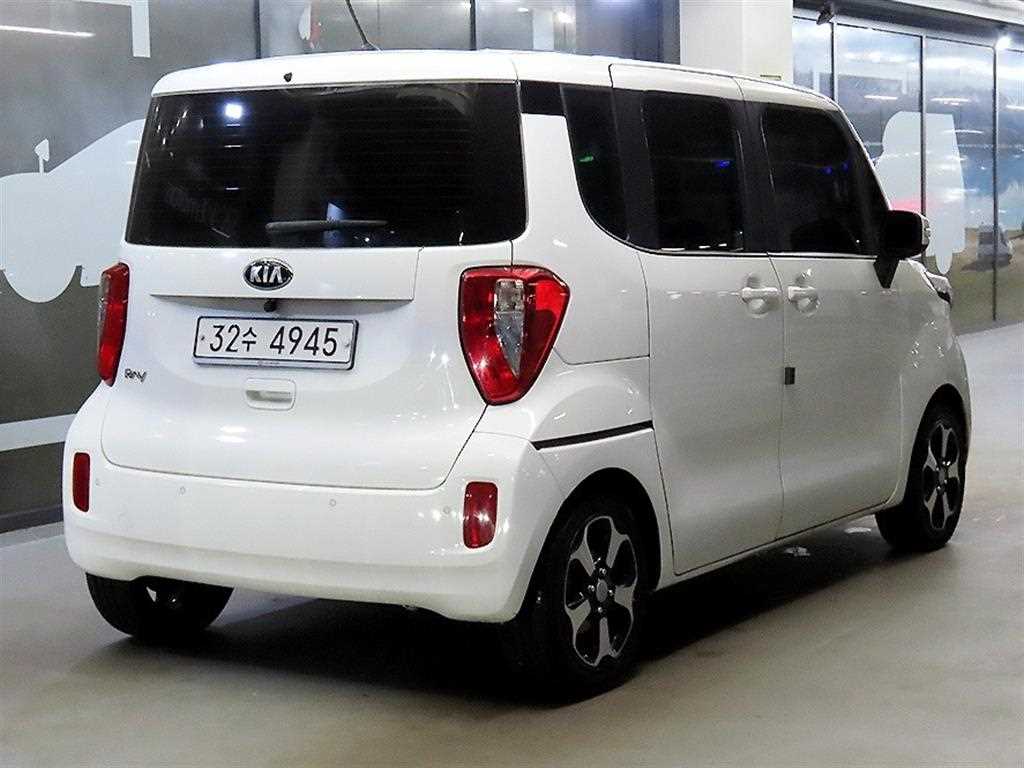 KIA Ray - Vista 4