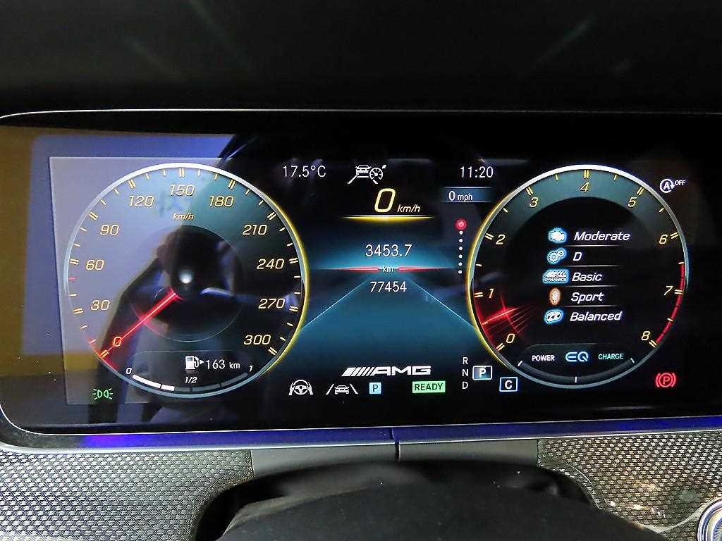 Mercedes Benz E class - Vista 8