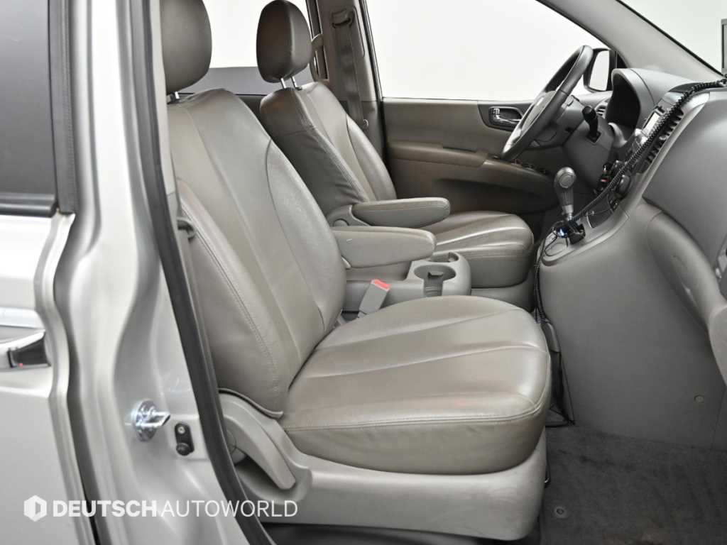 KIA Carnival - Vista 10