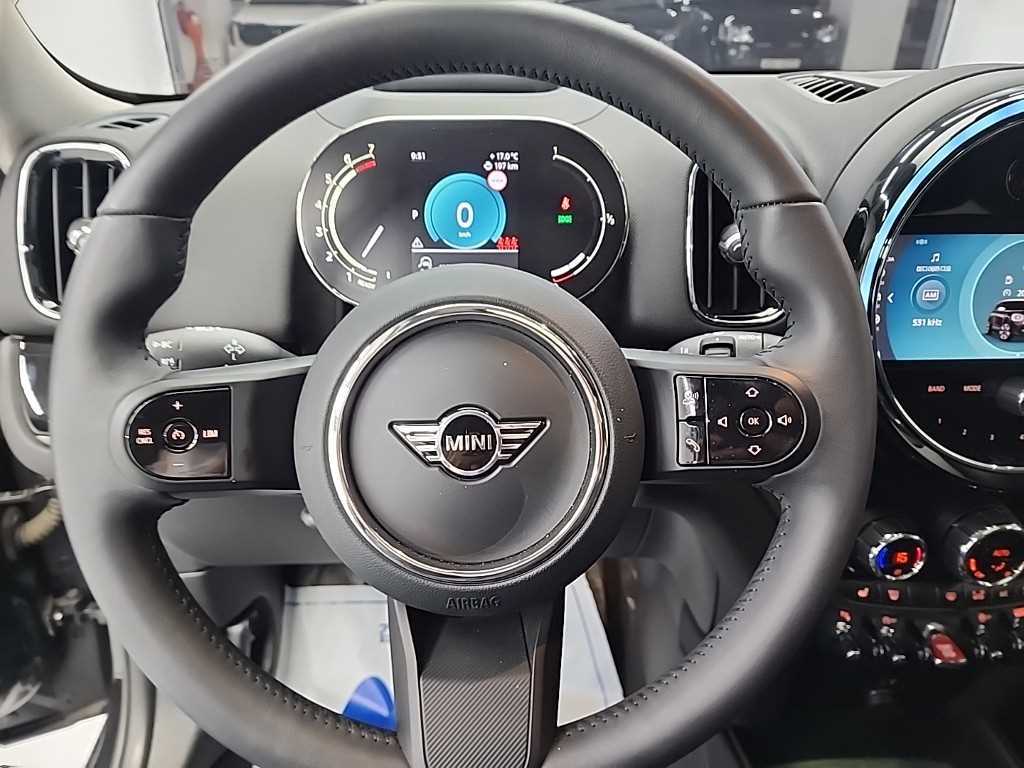 Mini Countryman - Vista 9