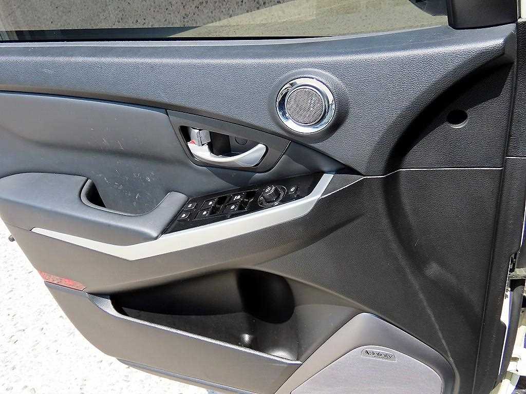 Ssangyong Korando - Vista 11