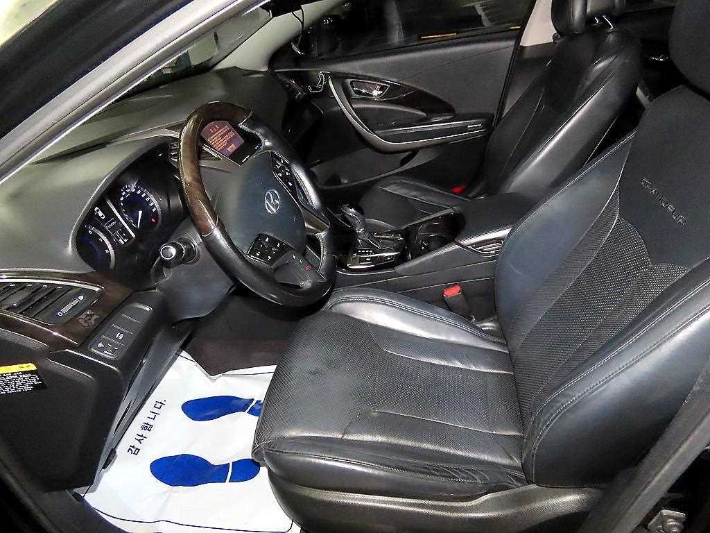 HYUNDAI Grandeur - Vista 6