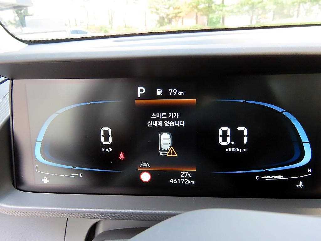 HYUNDAI Casper - Vista 9