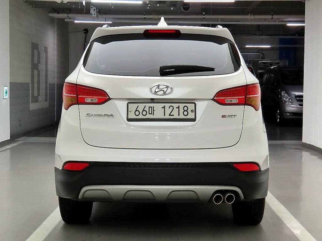 HYUNDAI Santa Fe - Vista 3