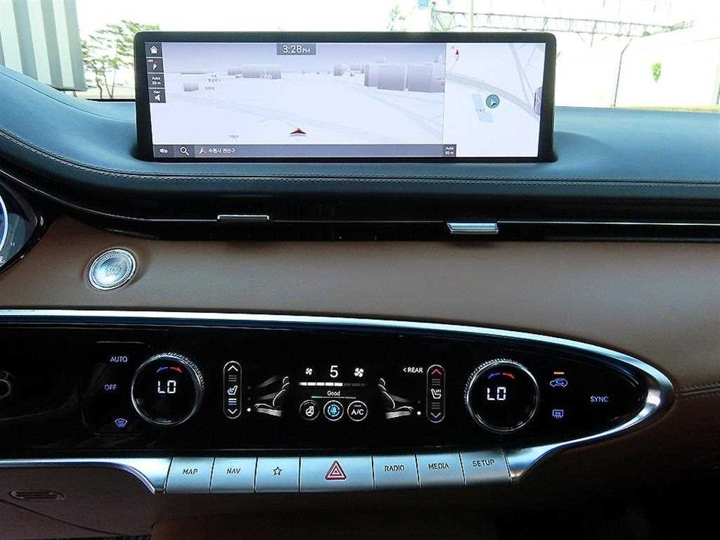 Genesis GV70 - Vista 12