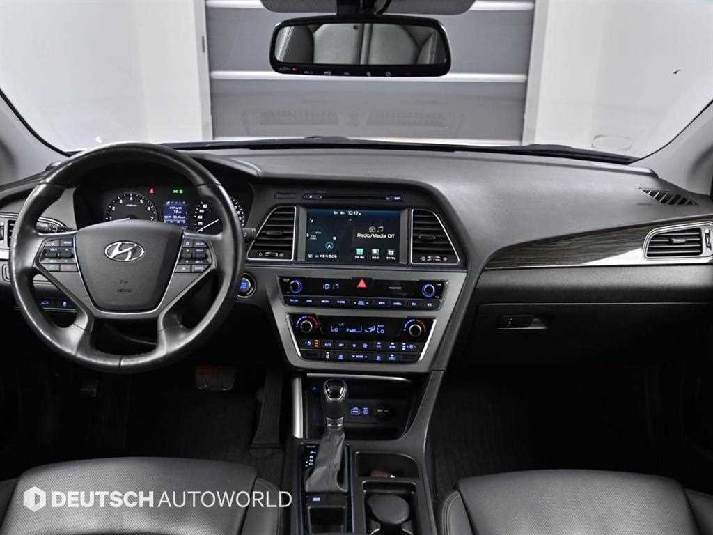 HYUNDAI Sonata - Vista 10