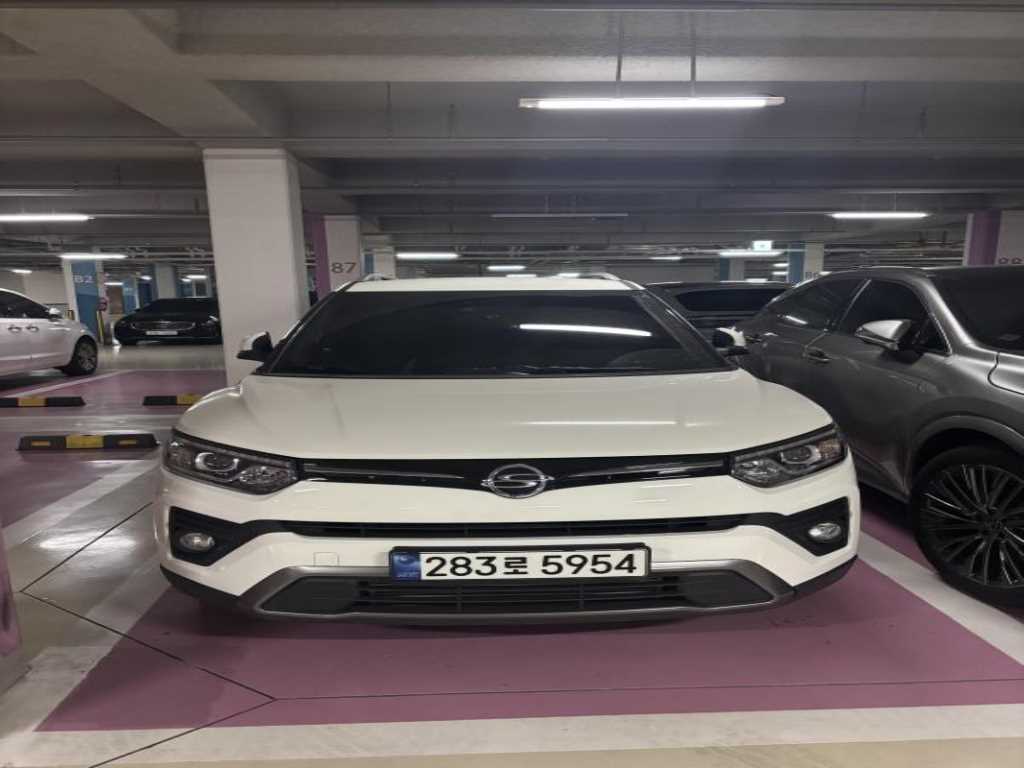 Ssangyong Tivoli 2022 Blanco - Importación desde Corea - HF Imports Iquique - Foto 1