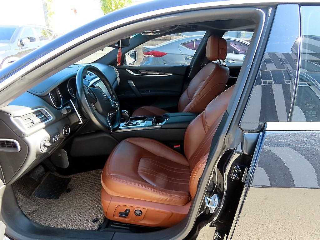 Maserati Ghibli - Vista 5