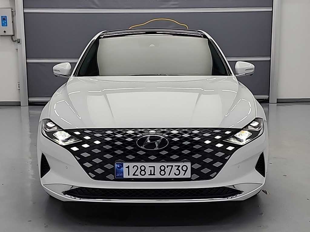 HYUNDAI Grandeur - Vista 2