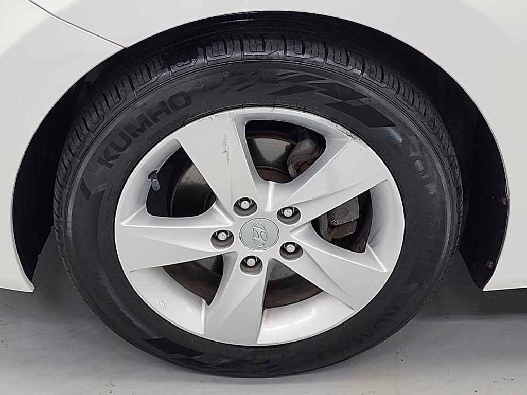 HYUNDAI Avante 2011 Blanco - Importación desde Corea - HF Imports Iquique - Foto 18