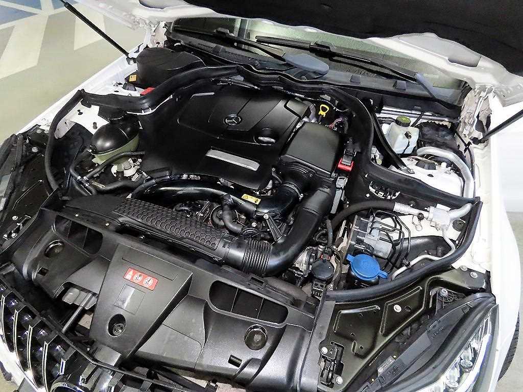 Mercedes Benz E class 2014 Blanco - Importación desde Corea - HF Imports Iquique - Foto 17